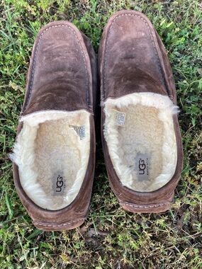 UGG Men’s Chestnut Suede Shearling-Lined Slip-On Loafers